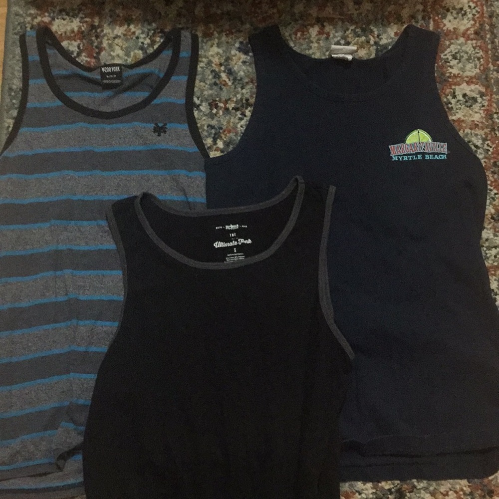 Tank top lot